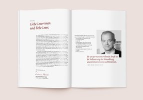 Im Vorwort des Jahresberichtes begrüßt Professor Doktor der Medizin Michael Hallek die Leserinnen und Leser.